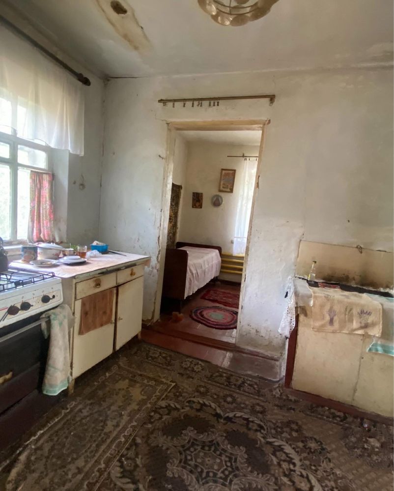 Продаж будинку р-н дж вокзалу