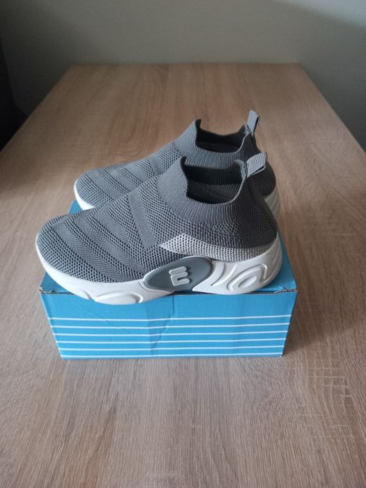 Adidasy - paputki do przedszkola rozmiar 27 wkl.17