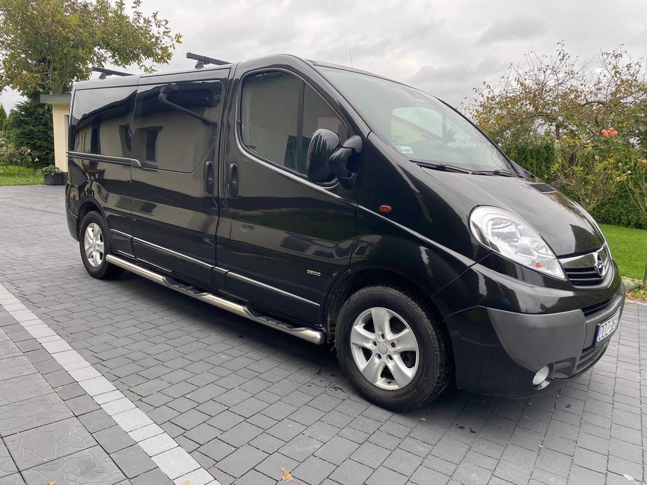 Opel Vivaro 2.5 CDTI 147 KM Oryg.Brygadówka  6-Cio Osobowy Zadbany PL