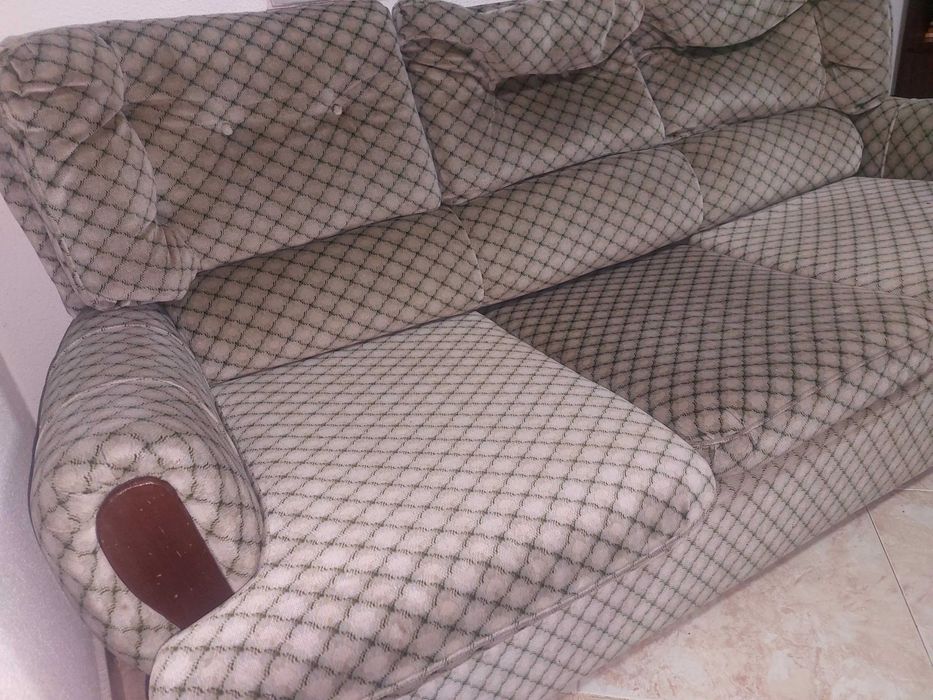 Sofá-cama verde seco ótimo estado