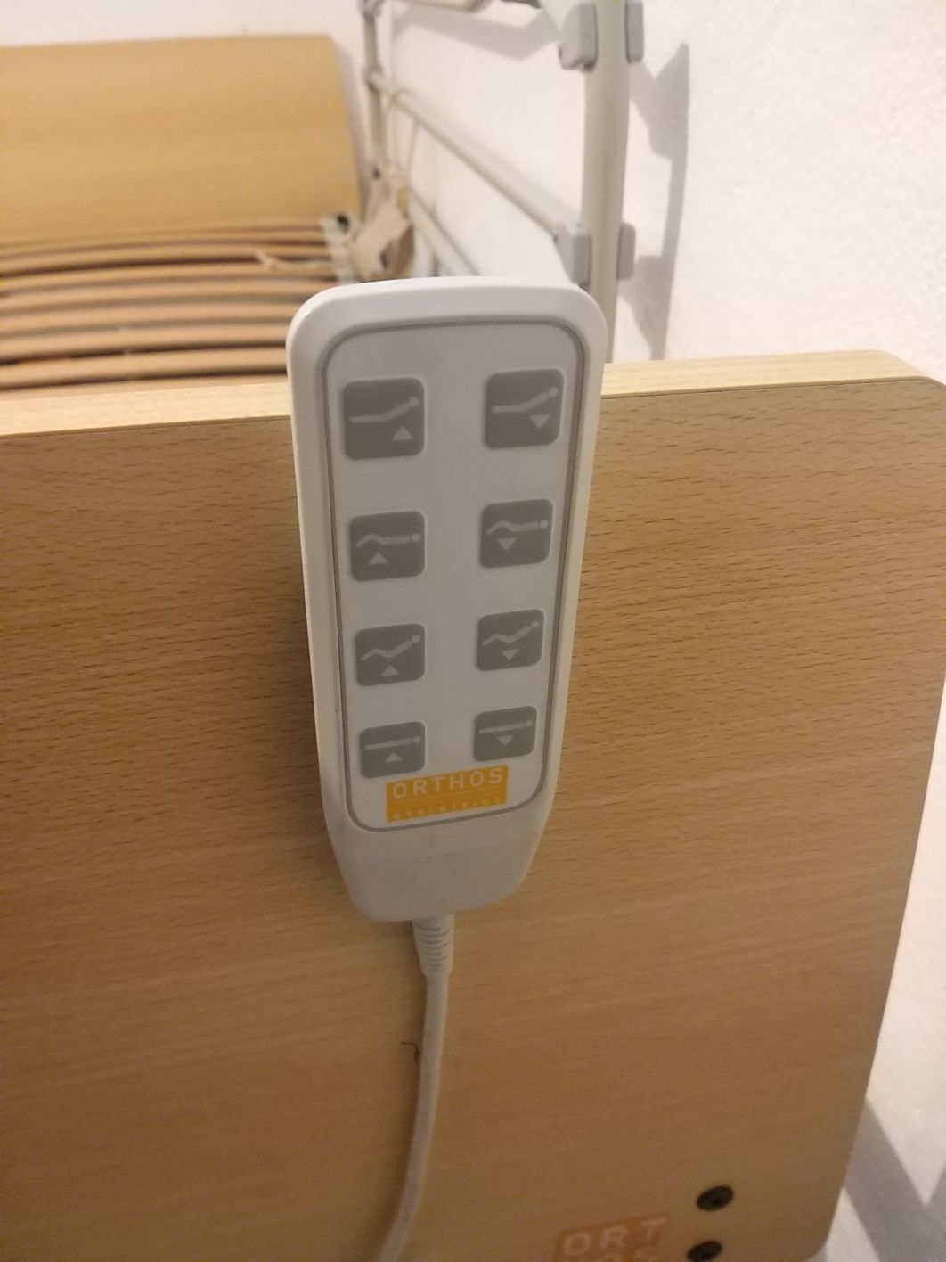 Cama articulada sem colchão