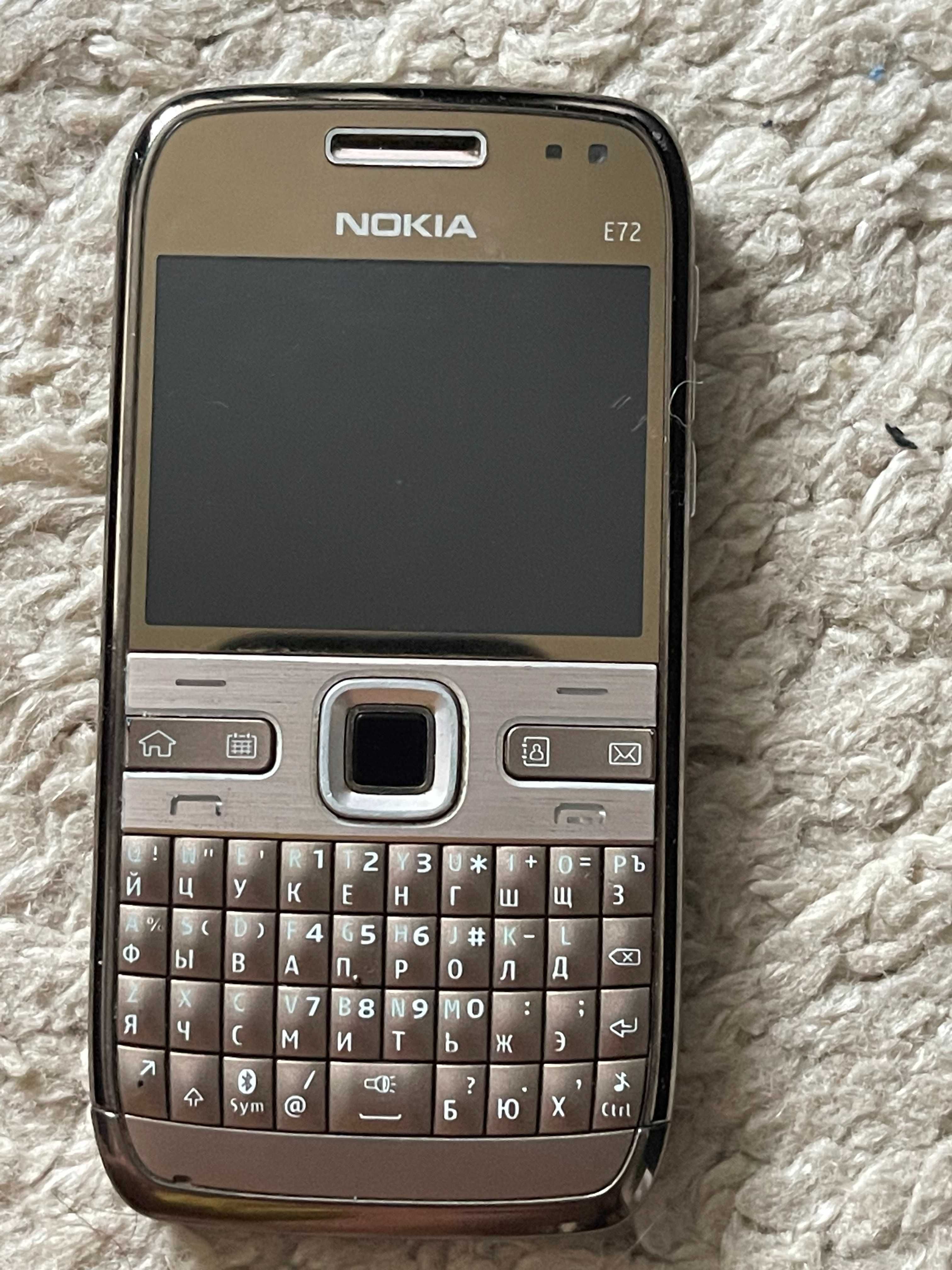 Телефон Nokia e72 series gold (комплект)