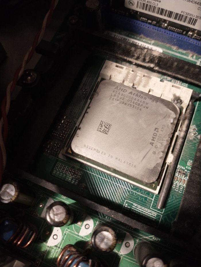 Procesor AMD Athlon 64 3000+ 3200+, 1800, 2000, 2200 MHz, socket 939