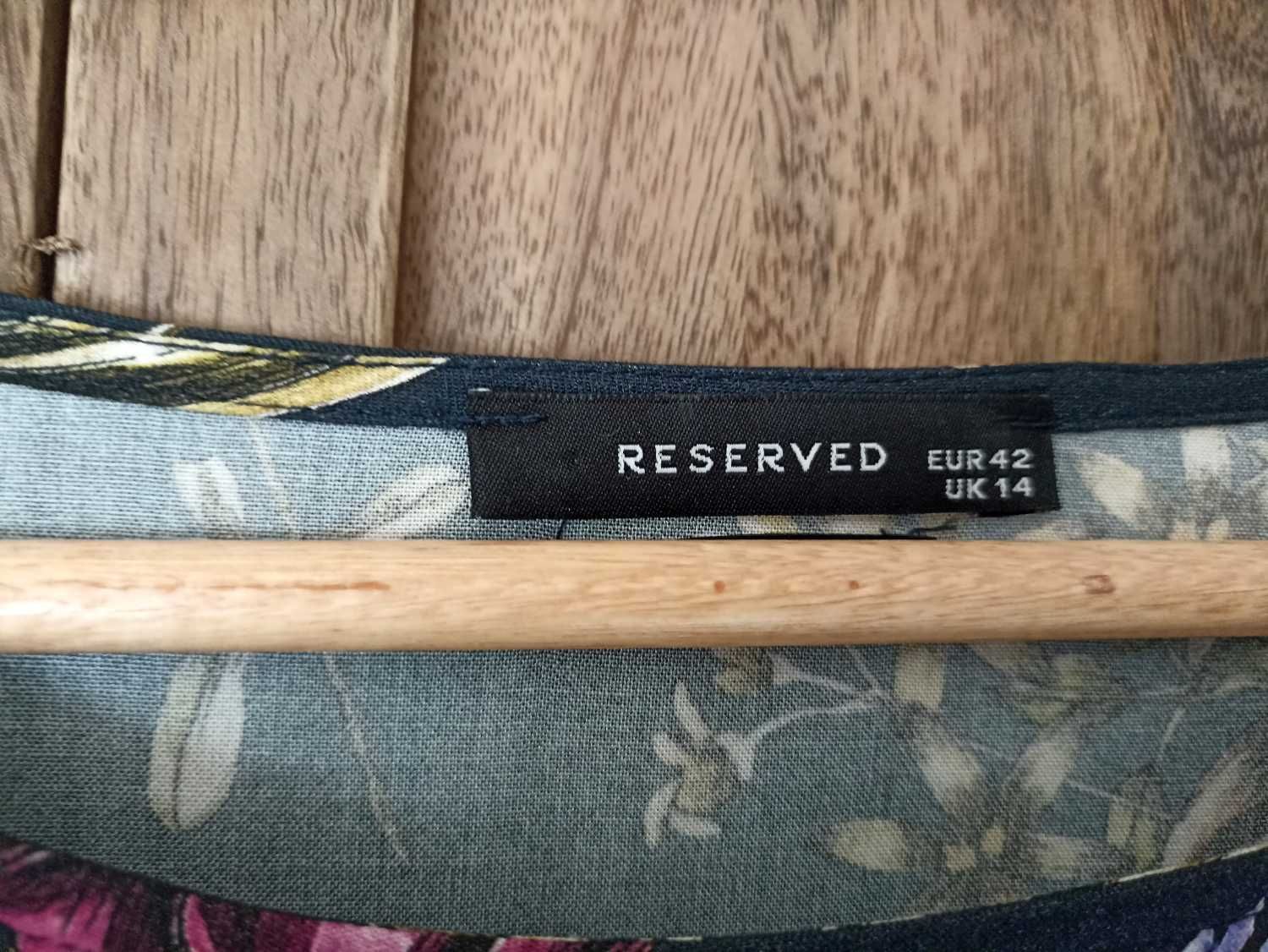 Granatowa bluzka w kwiaty Reserved 42 wiskoza