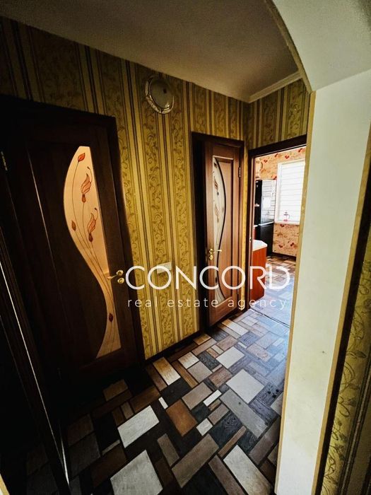 Метро Теремки. Продам 3к Академіка Заболотного вул., 46