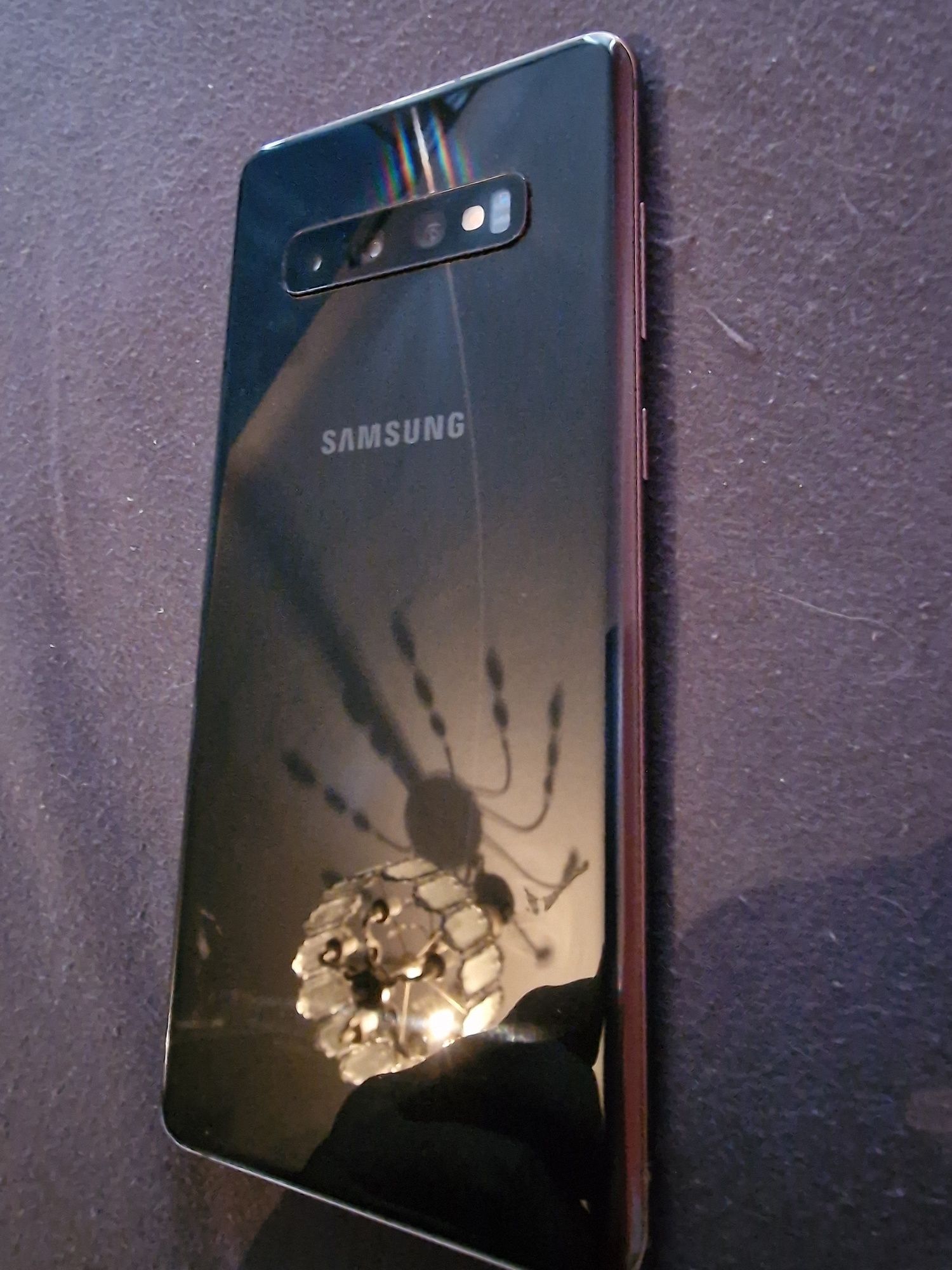 Samsung s10 + 6/128Гб