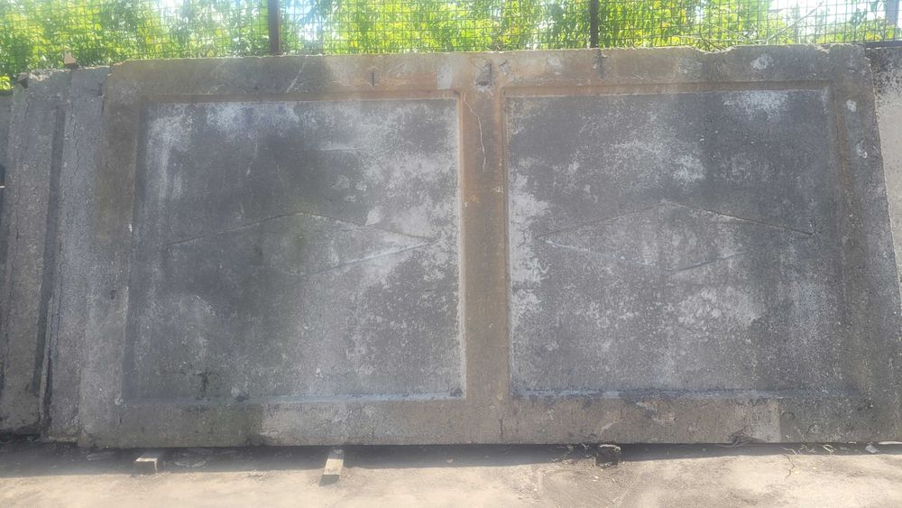 Плита огорожа , стовпчики.