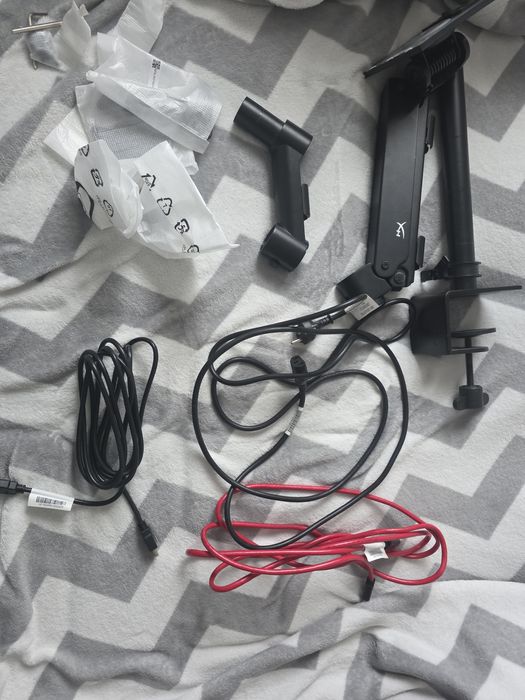 Monitor HyperX Armada 25 , Gwarancja – 24,5", 240 Hz, G-SYNC, komplet