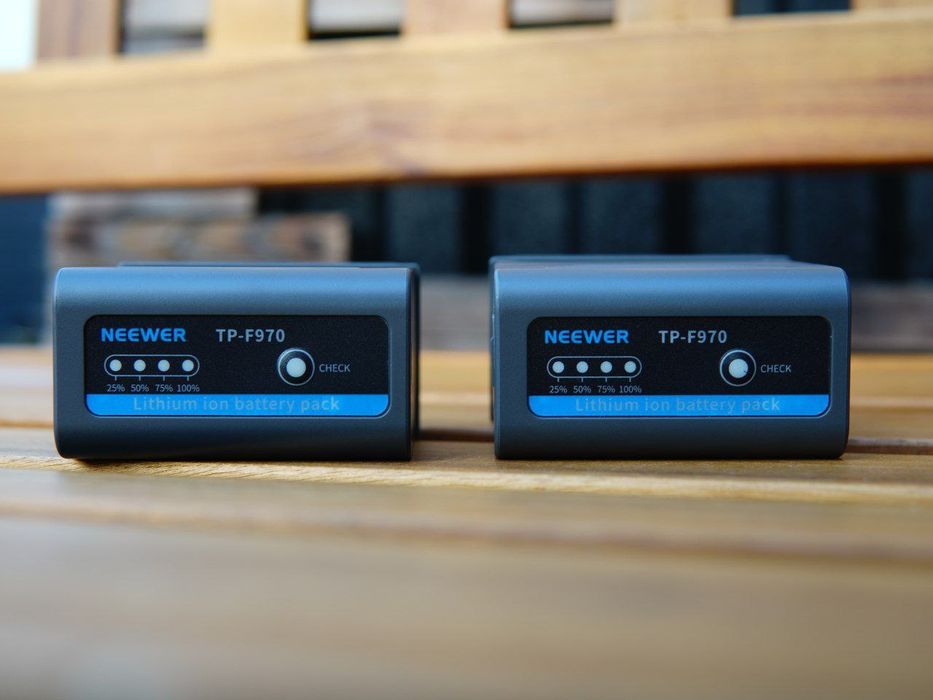Комплект аккумуляторов Neewer TP-F970 7800 мАч — 2 батареи для камер