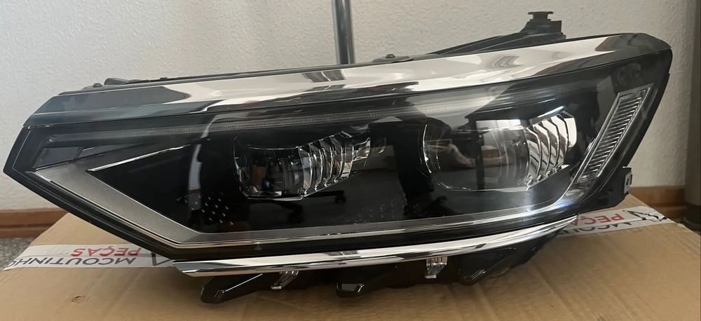 Otica frente esquerda Vw Golf 7 VII GTE