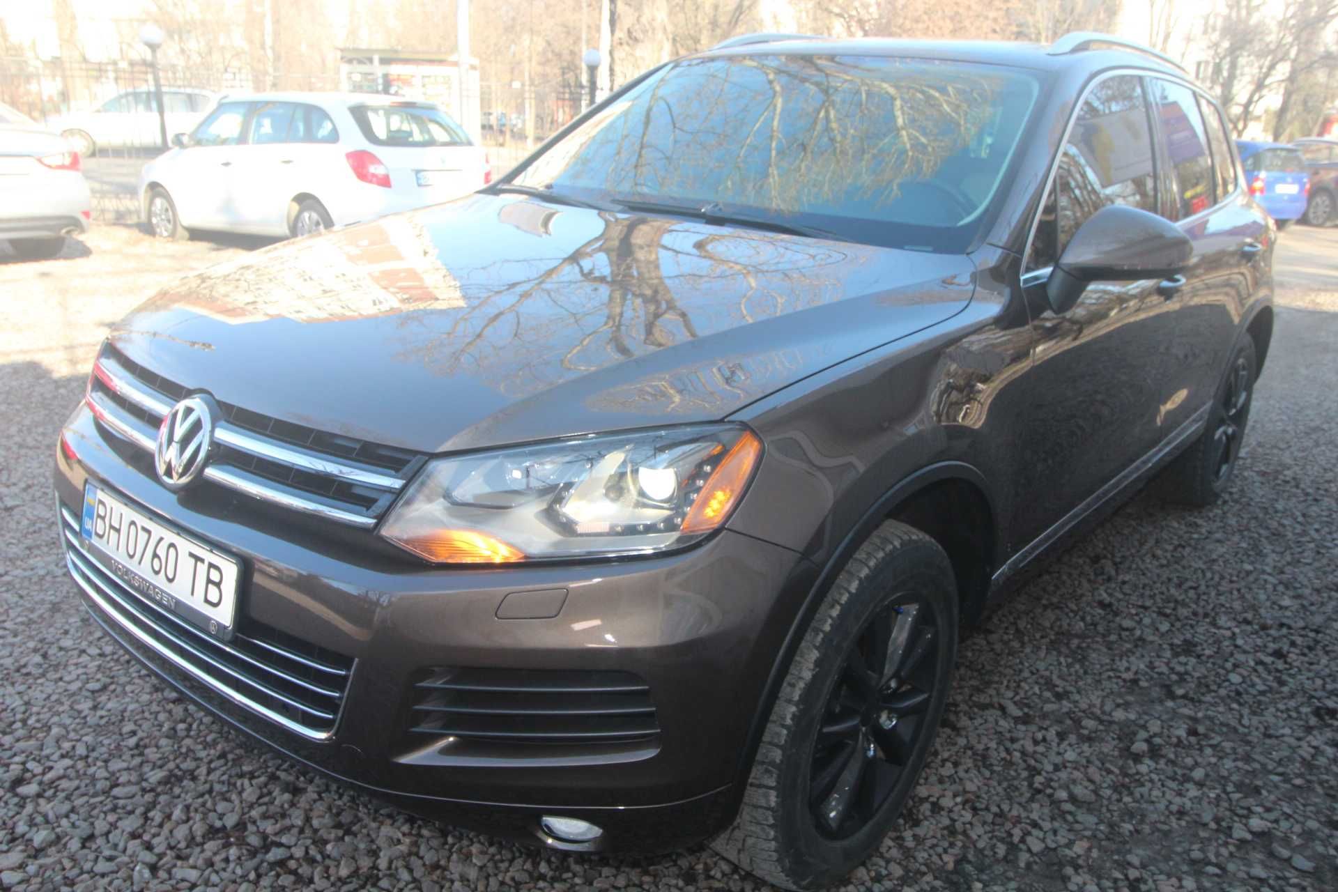 Продам автомобіль Volkswagen Touareg 2014 бенз 3.6 AT 280 к.с. 4Motion