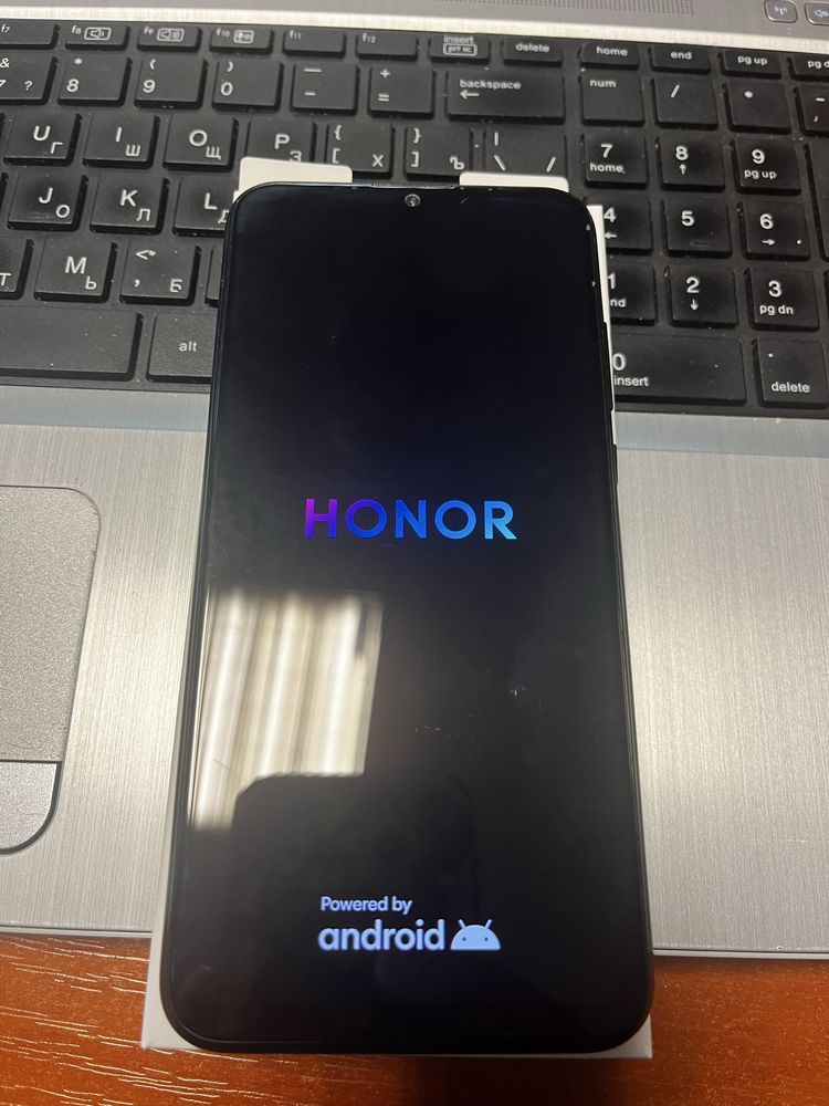 Honor 10i 4/128 смартфон