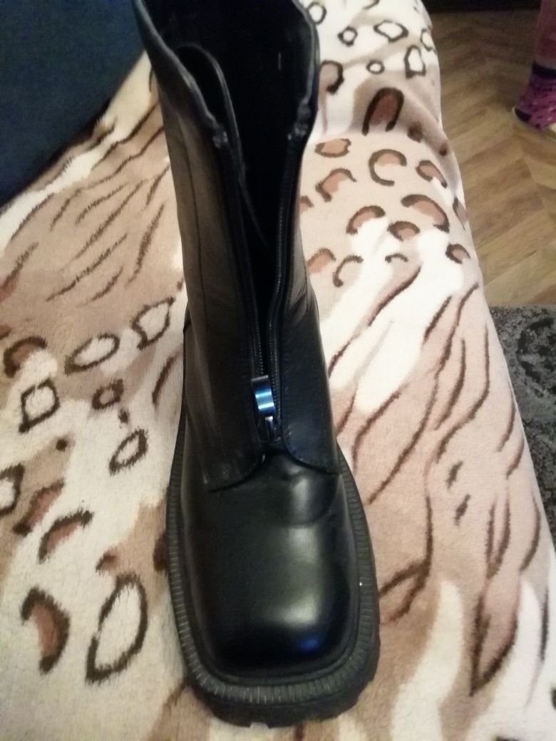 Buty jesień, zima wiosna typu glany