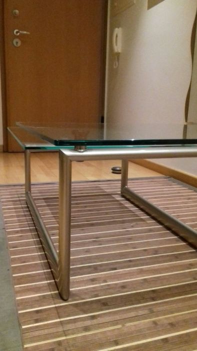 Mesa de vidro de sala