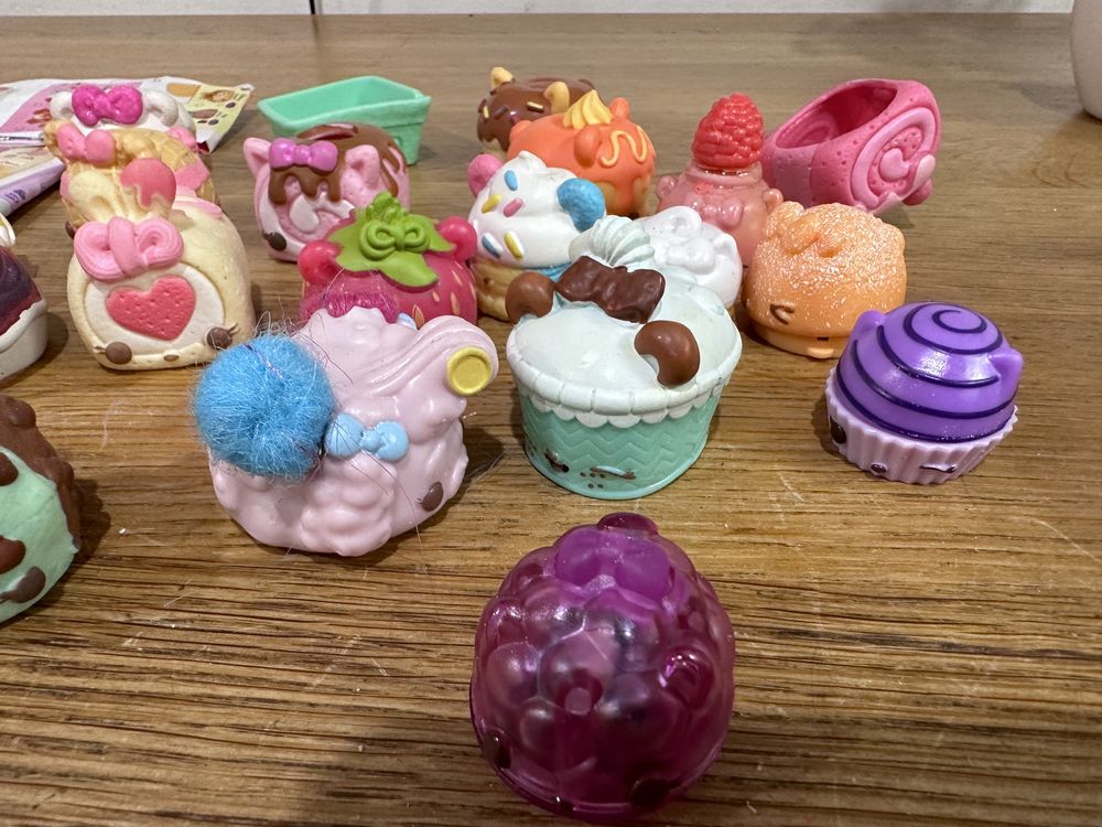 Num noms figurki