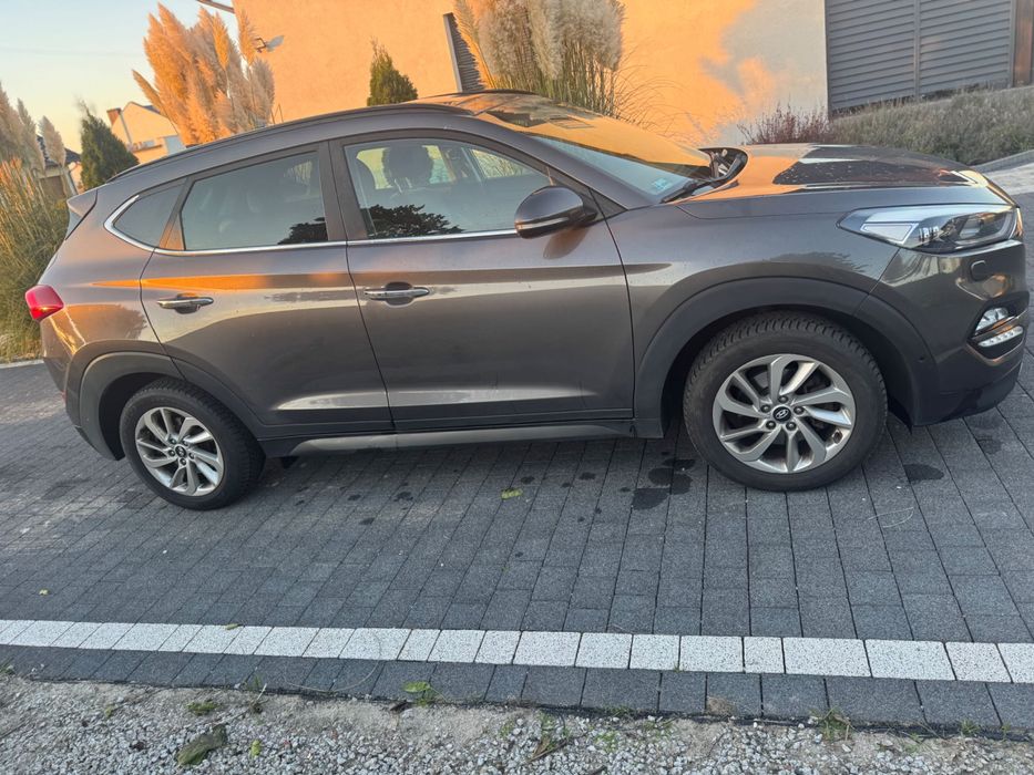 Sprzedam Hyundai Tucson, skóra , automat