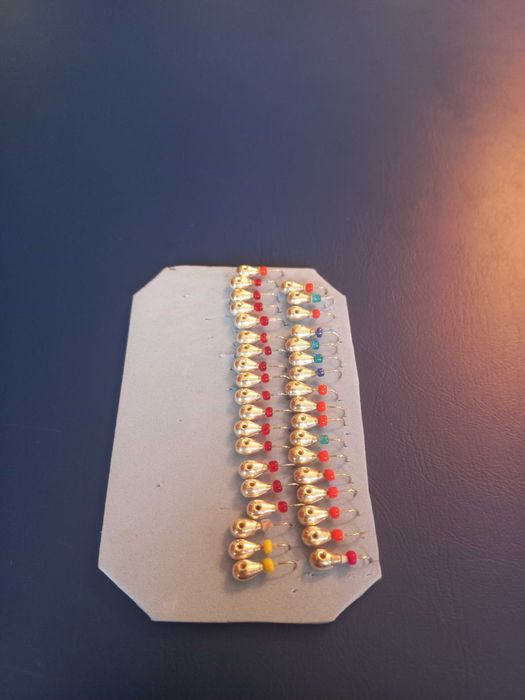 Mormyszka wolframowa łezka koralik fi 4