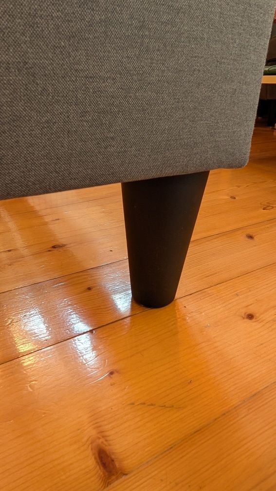 Łóżko na nóżkach IKEA Sabovik 140 ×200 z materacem jak nowe!