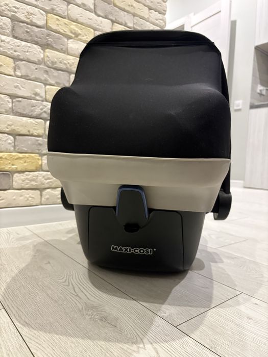 дитяче автокрісло Maxi-Cosi Pebble Plus