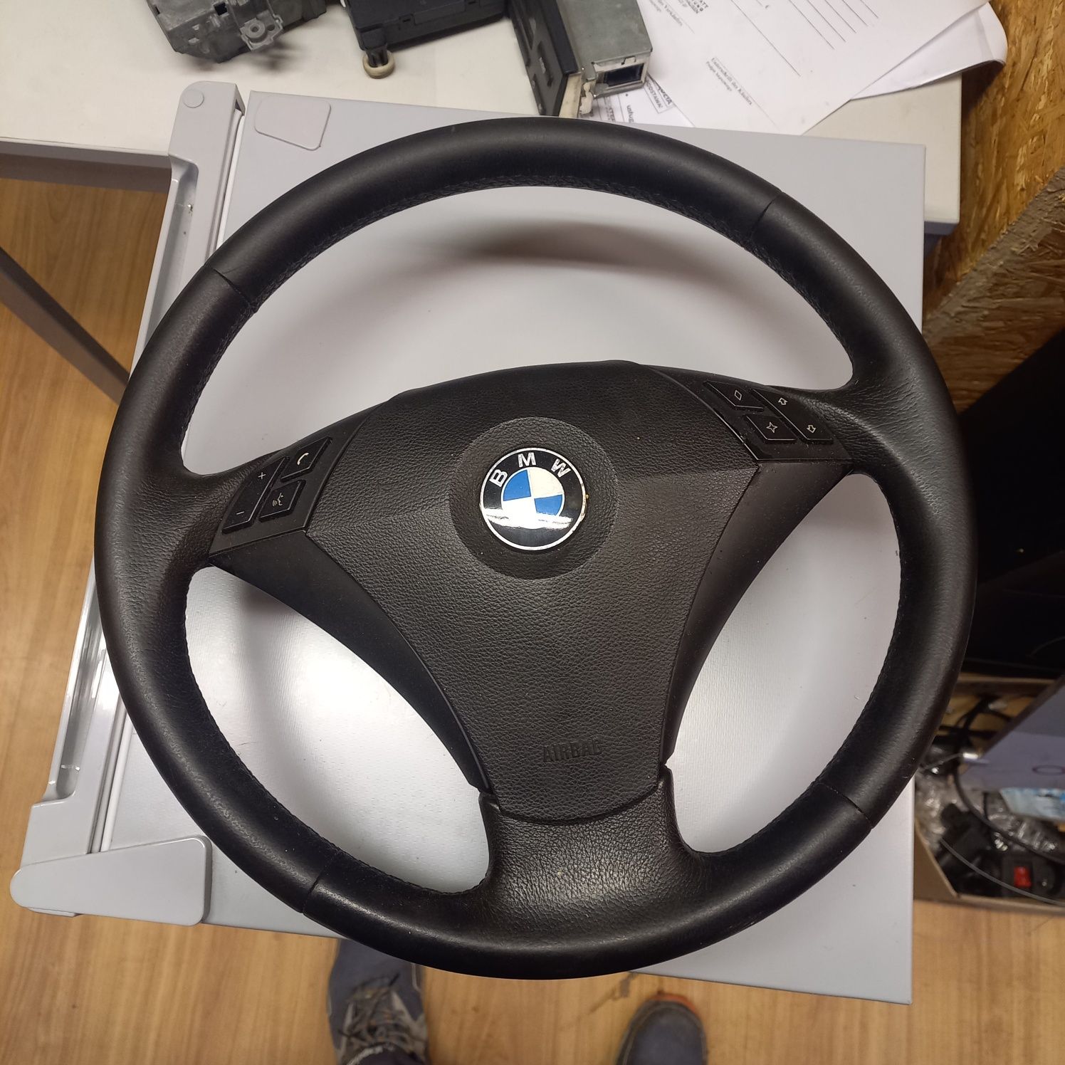 Poduszka airbag kierowcy 2006r  ladna oryginalna bmw e60 e61