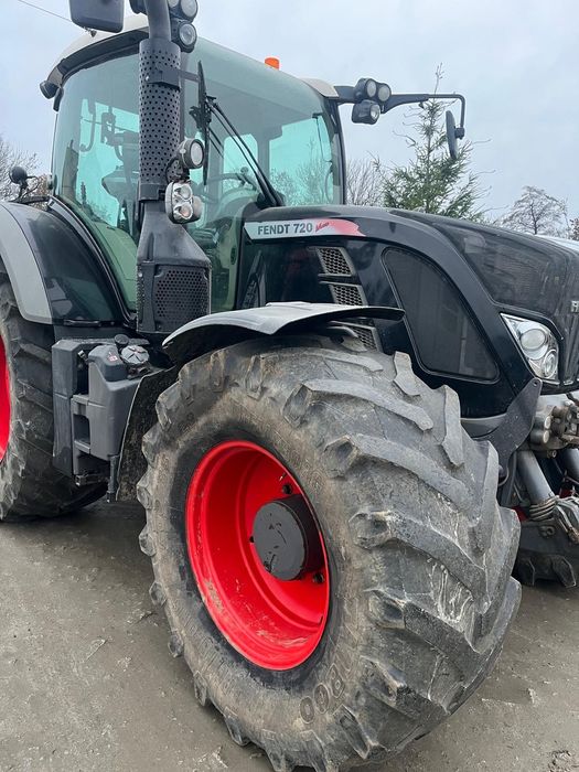 Ciągnik rolniczy Fendt 720 Vario