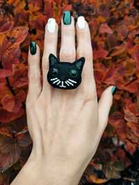 Pierścionek "Czarny Kot" z filcu Duży pierścionek "Black Cat"