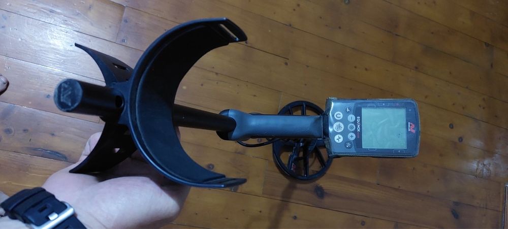 Металошукач Minelab Equnox 600