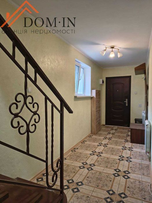 Продаж 2х поверхового будинку 2010р.  з ремонтом