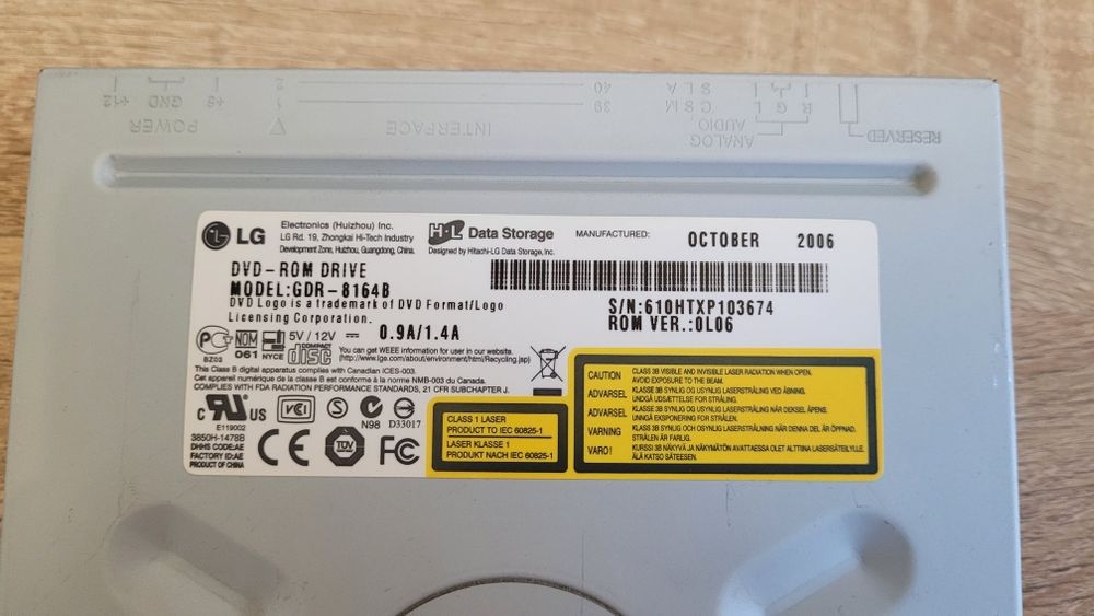 Tanie Napędy DVD / nagrywarki – 4 sztuki – po 20 zł / szt.