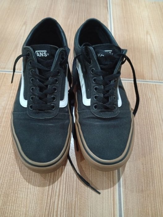 Sapatilhas Vans em bom estado