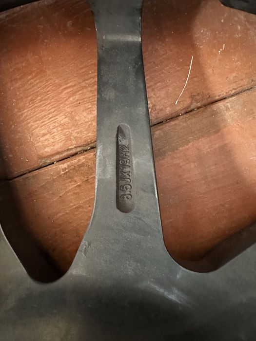 Продам диски з резиною R19