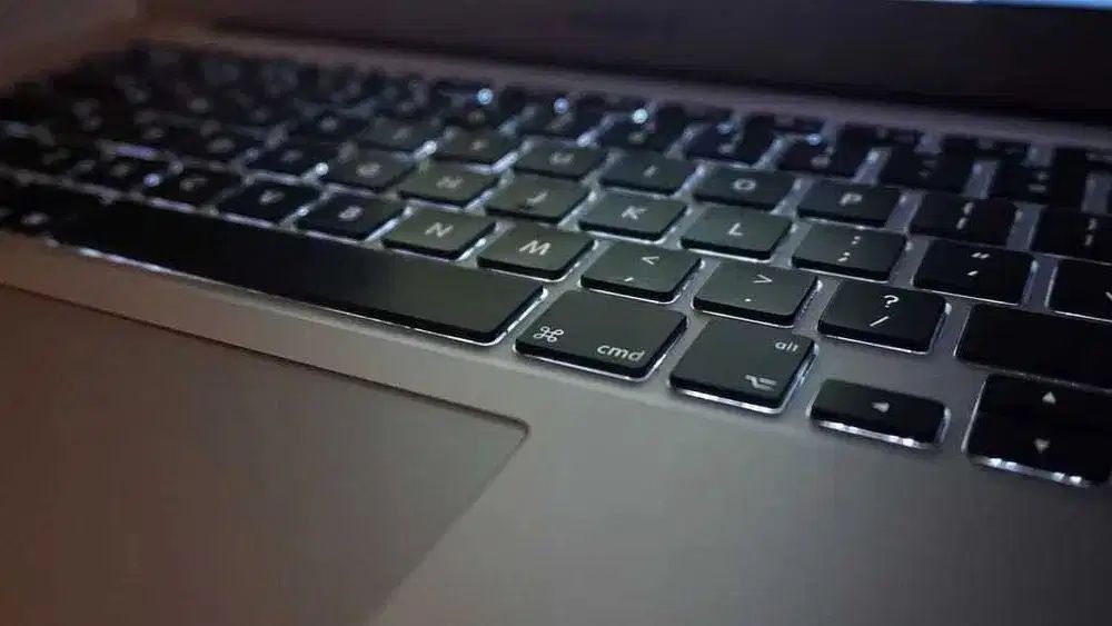 LECIUTKI i SZYBKI Laptop Apple Macbook Air 13 / i5 / 8GB / SSD 512GB