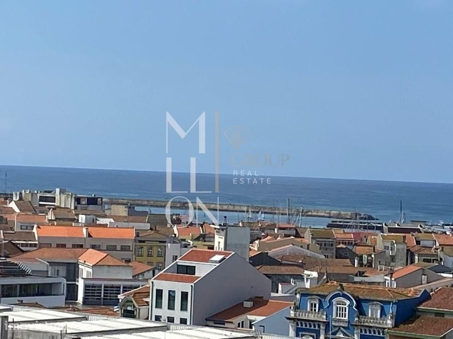 Penthouse T3 com vista de mar no centro da Póvoa de Varzim