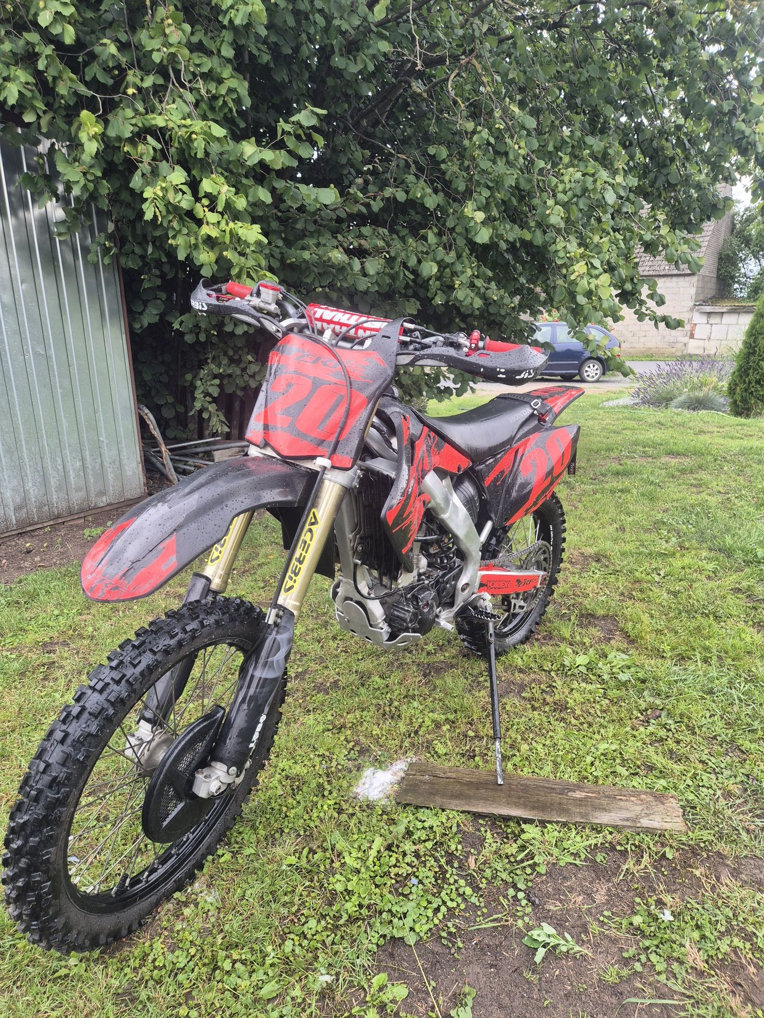 Honda crf 250r świeżo  po remoncie