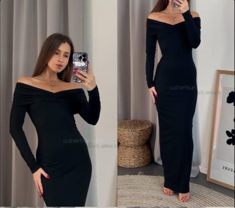 Довга сукня з відкритими плечима, розмір М