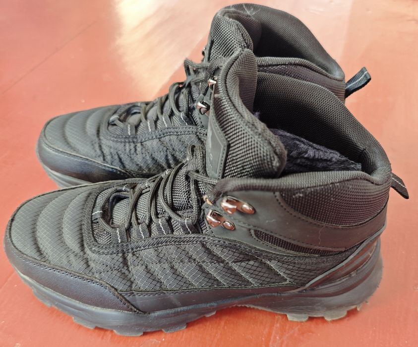 Зимові черевики (кросівки)