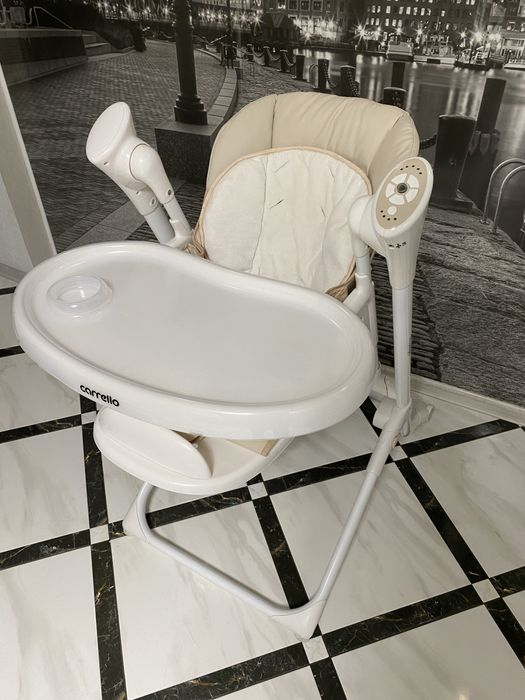 Дитячий стільчик-гойдалка Carrelo Triumph