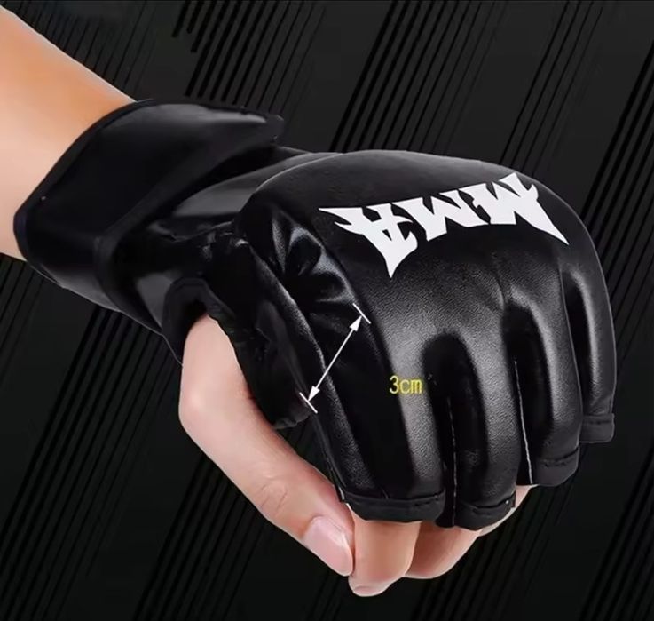 Rękawice bokserskie nowe