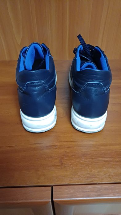 Полуботинки женские, в отличном состоянии, кожа. Италия