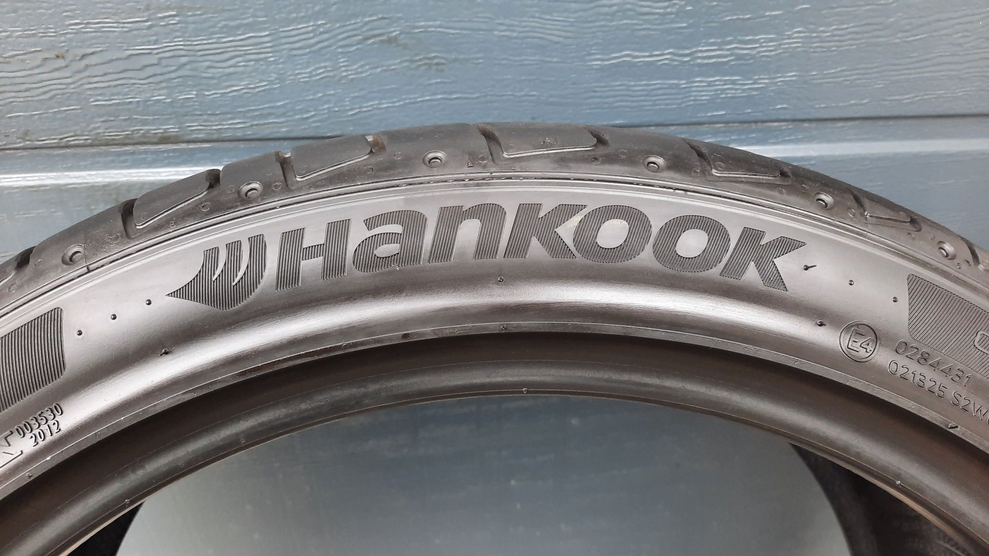 Hankook 235/40 R19 Ventus S1 Evo 2