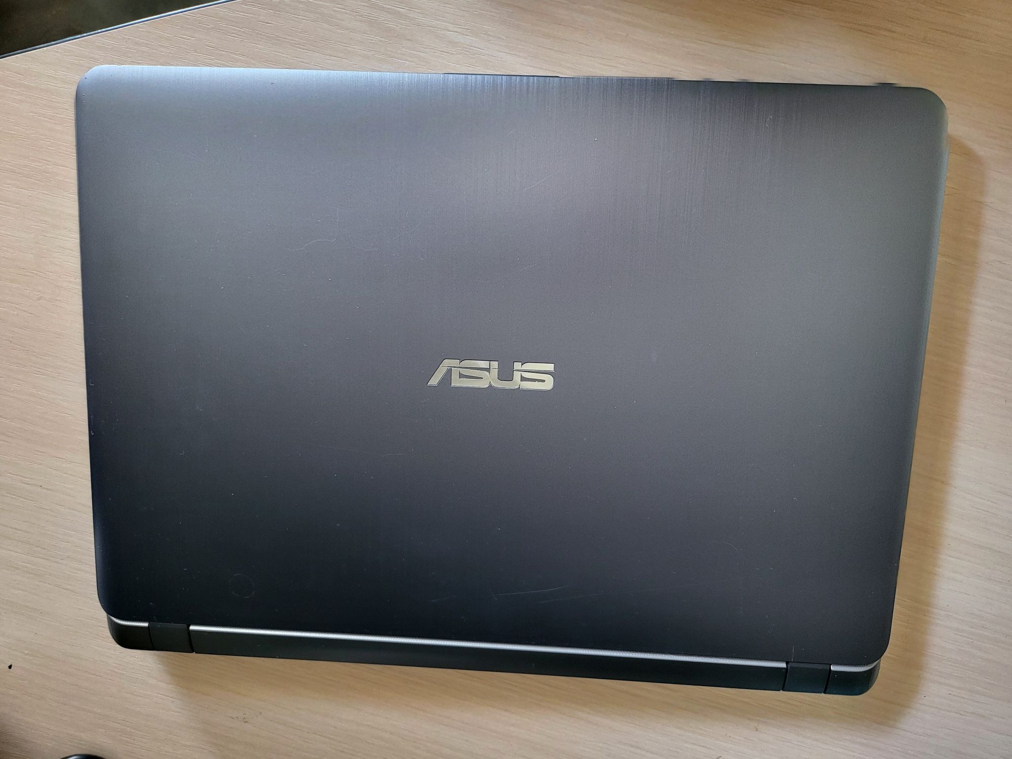 Продам Asus  x507u i5-7200u/RAM 8gb(DDR4)/15.6 FullHD/SSD 256