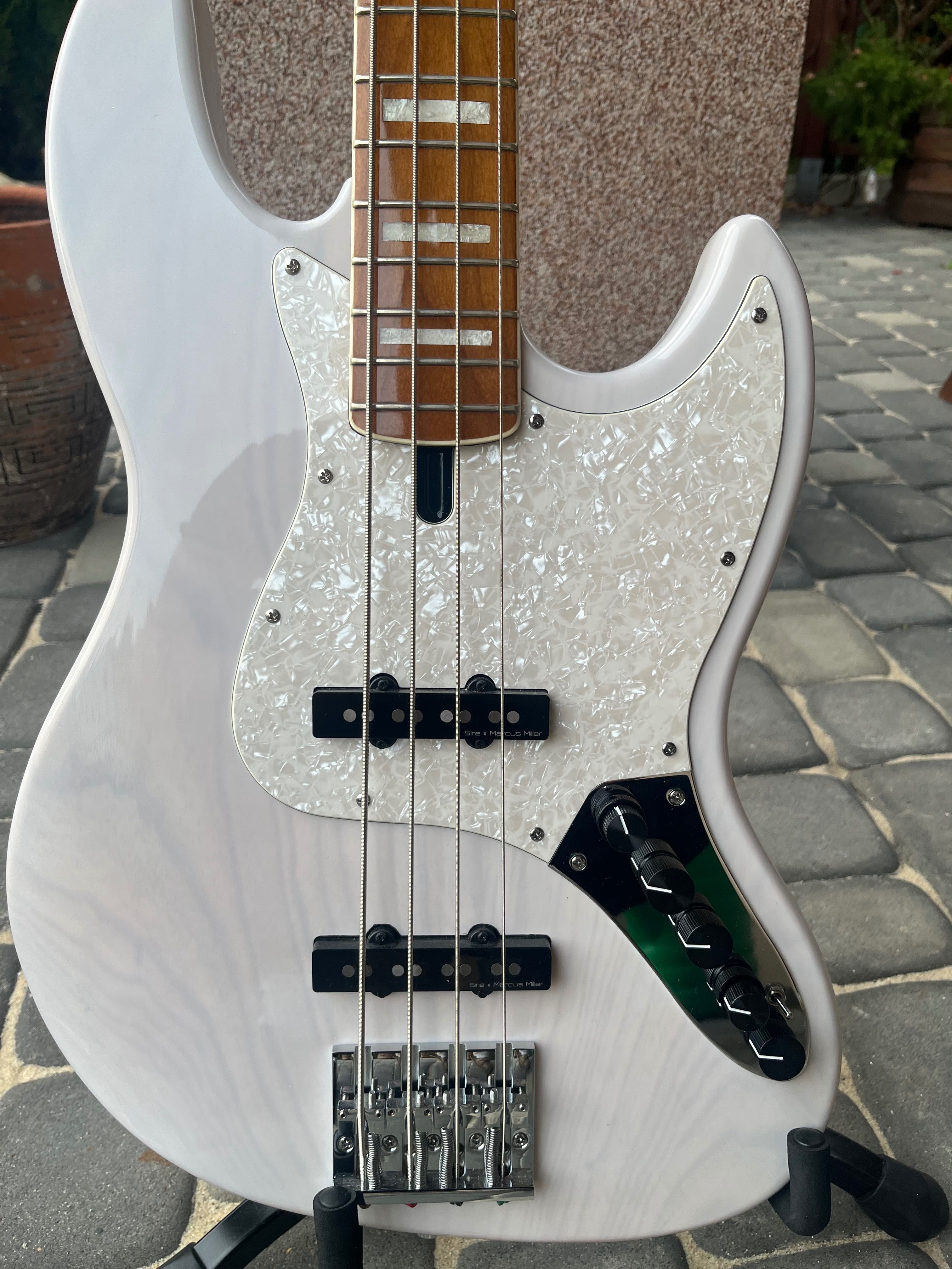 Sire Marcus Miller V8 Jazz Bass