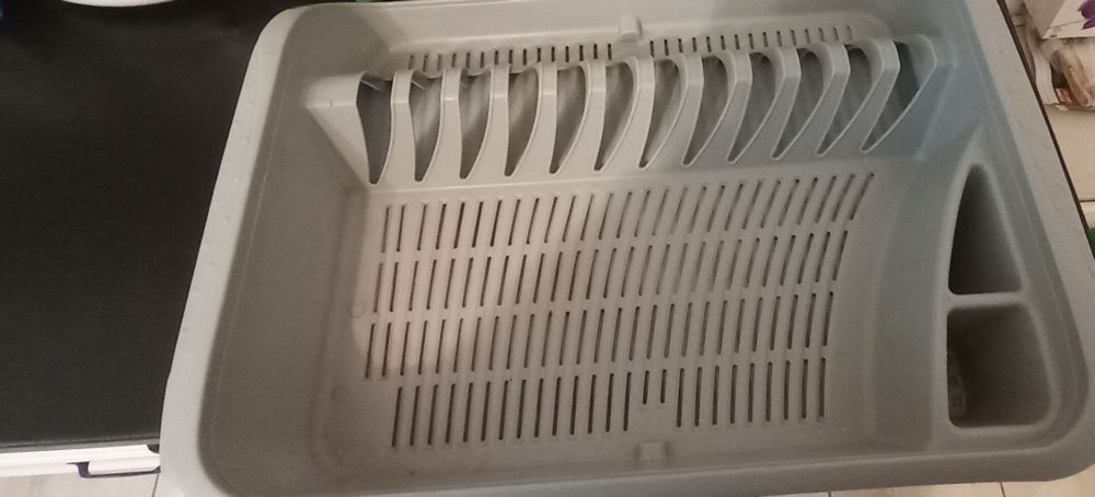 Suszarka do naczyń 39.5x29.5 cm Standardowa kupiona w TK MAX. Idealna.