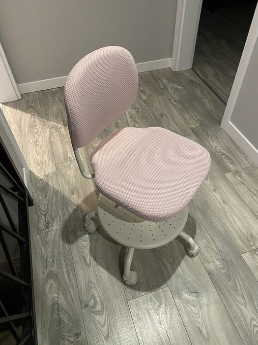 Krzesło obrotowe IKEA Vimund do biurka szkolne na kółkach