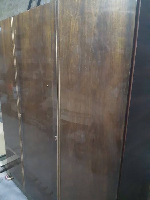 Шкаф для одежды .