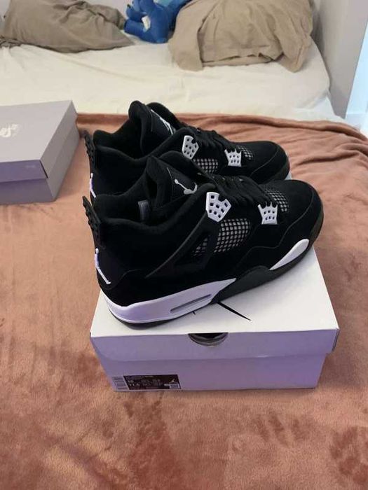 Jordan 4 Retro White Thunder Rozmiar.40