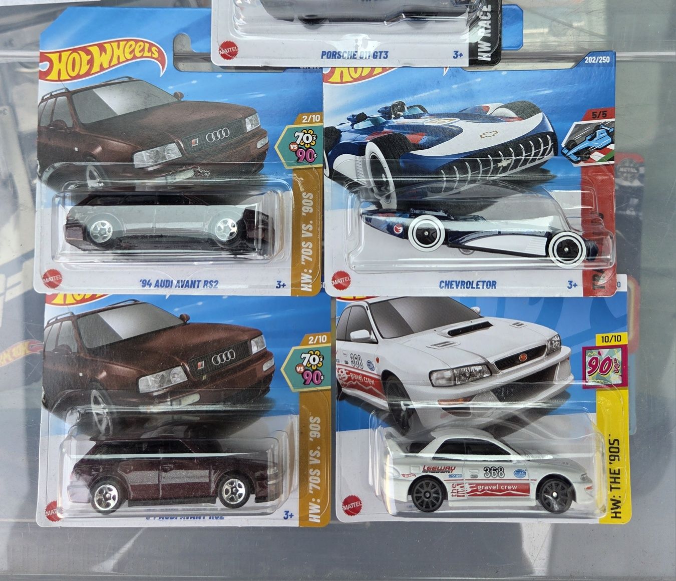Varios hot wheels