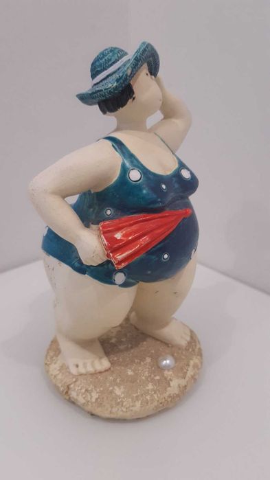 Пляжниця,декоративна фігурка штучний камінь 185грн