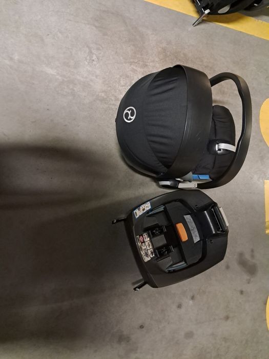 Fotelik Cybex dla niemowlaka/noworodka + baza ISOFIX do fotelika cybex