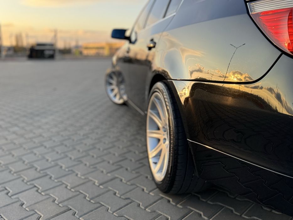 BMW-E60 ,520i , Автомат ,2004 год !